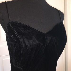 Elegant Black Crushed Velvet Formal Dress